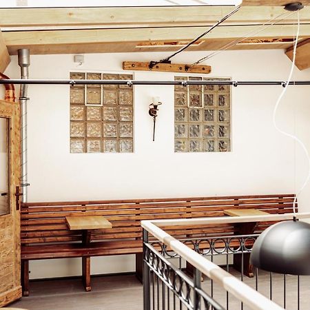 Gasthaus Zum Adler Großwallstadt 外观 照片