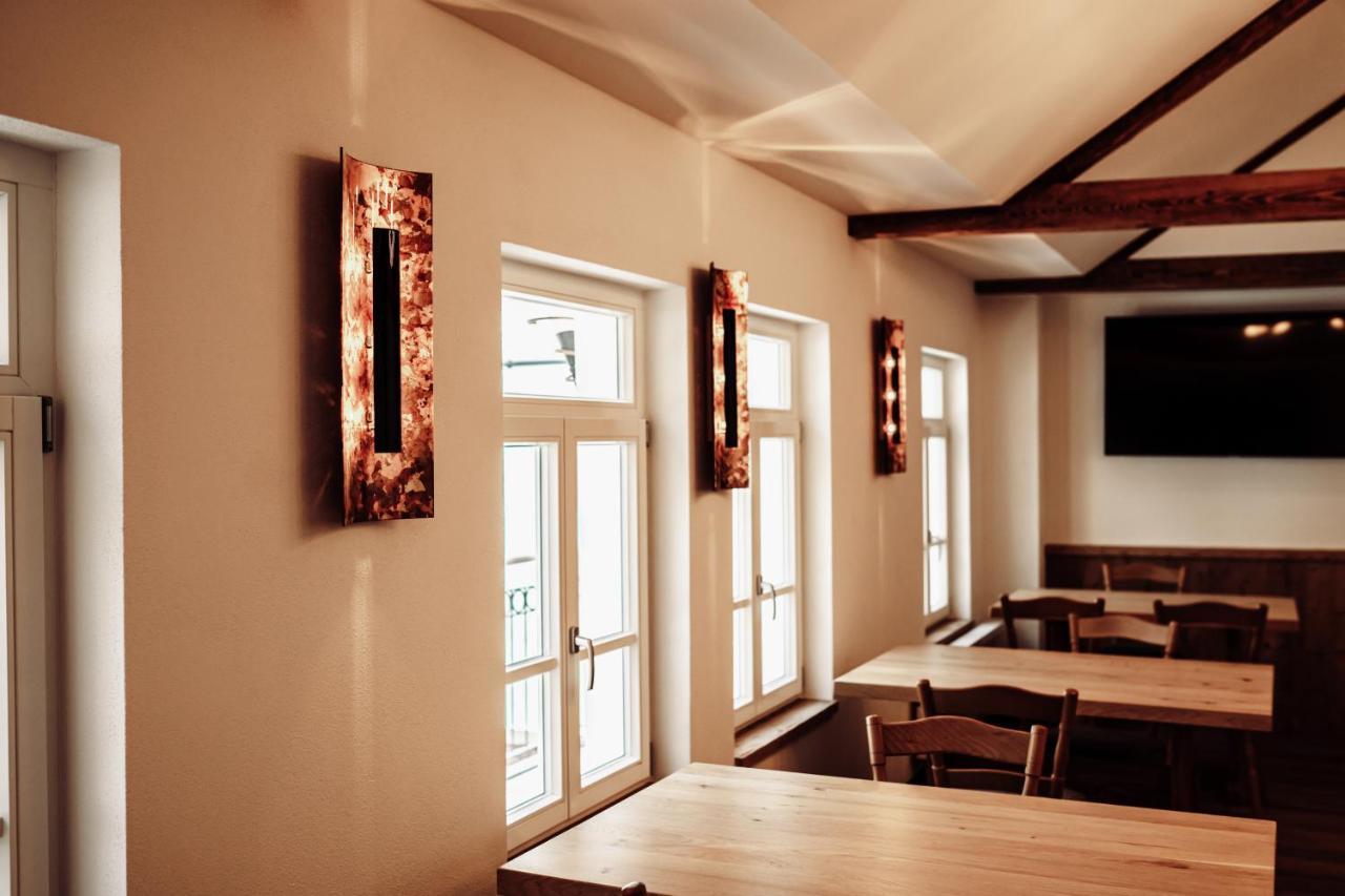 Gasthaus Zum Adler Großwallstadt 外观 照片
